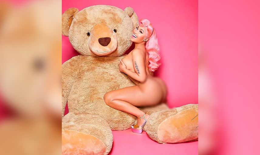 Nicki Minaj Doğum Gününü Çıplak Kutladı