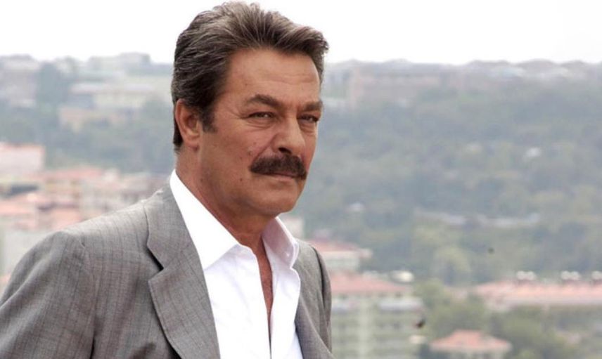 KADİR İNANIR