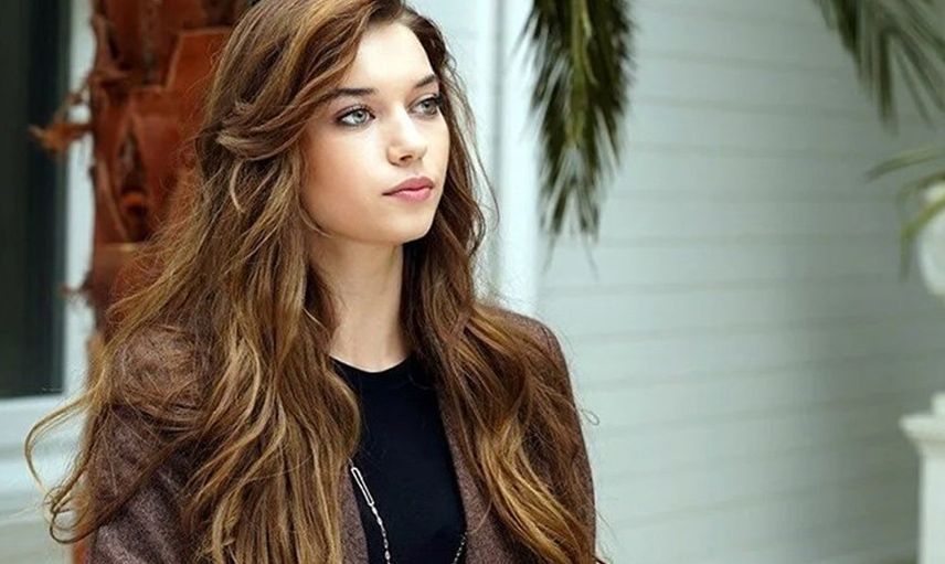 Yalı Çapkını'nın Seyranı Afra Saraçoğlu'ndan yeni proje! Bomba iddia hayranlarını heyecanlandırdı...