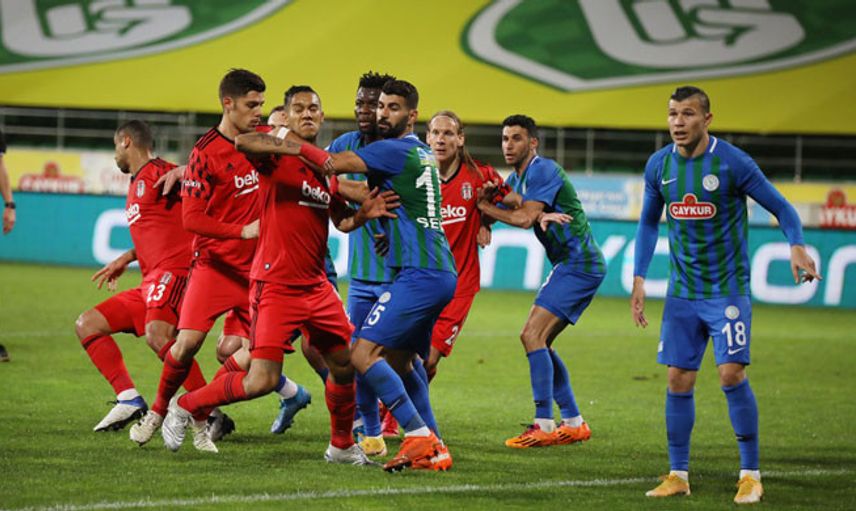 Rizespor-Beşiktaş Karşılaşmasında Gerginlik!