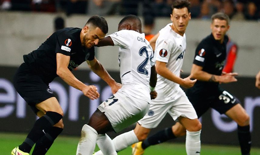 Eintracht Frankfurt- Fenerbahçe Maçında Penaltınının Tekrarlanmama Nedeni!