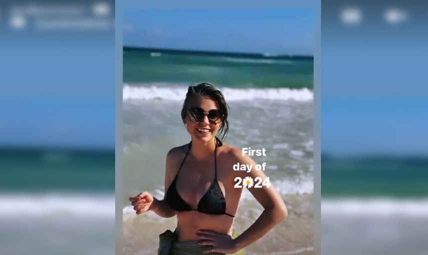 Doğum kilolarına meydan okuyan Aslı Enver fit görünümüyle dikkat çekti: Yeni yıla bikinili pozlarıyla giriş yaptı!