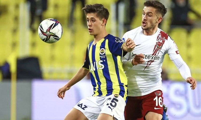 Fenerbahçe'nin Hatayspor Karşılaşmasında Arda Güler İle Serdar Dursun Arasında Dikkat Çeken Diyalog