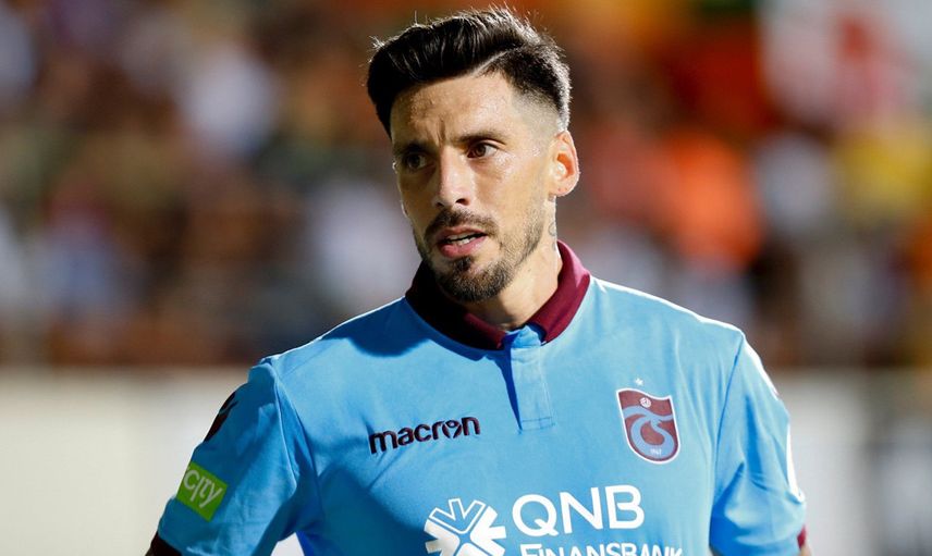 Fenerbahçe Jose Sosa İle Yollarını Ayırıyor!