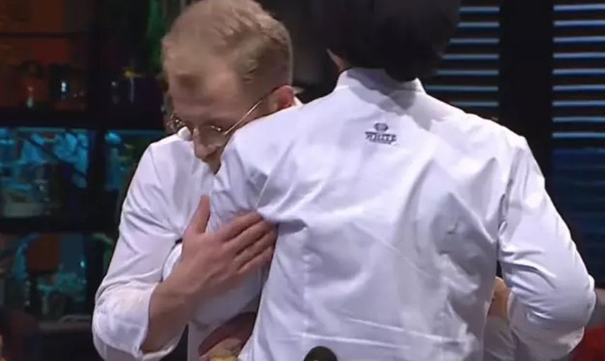 Masterchef finalinde korku dolu anlar: Kazanan isim açıklanırken Tahsin fenalaştı, canlı yayın durdu!