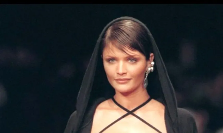51 Yaşındaki Eski Model Helena Christensen Verdiği Cesur Pozla Olay Oldu