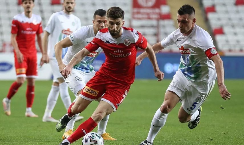 Trabzonspor Antalyasporlu Doğukan Sinik'i Transfer Etmek İstiyor!