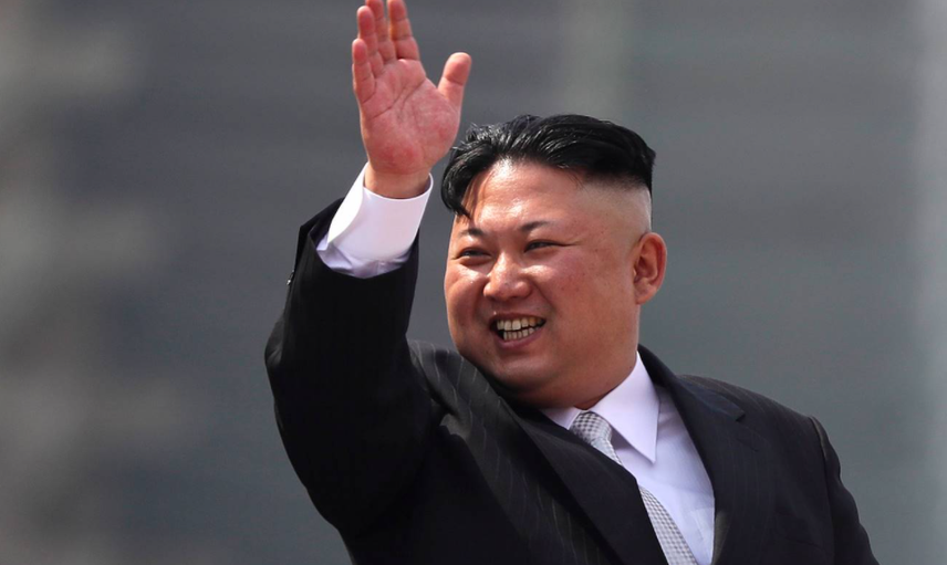 Çılgın Diktatör Kim Jong-un Halkın Önünde Yine Bir Can Aldı