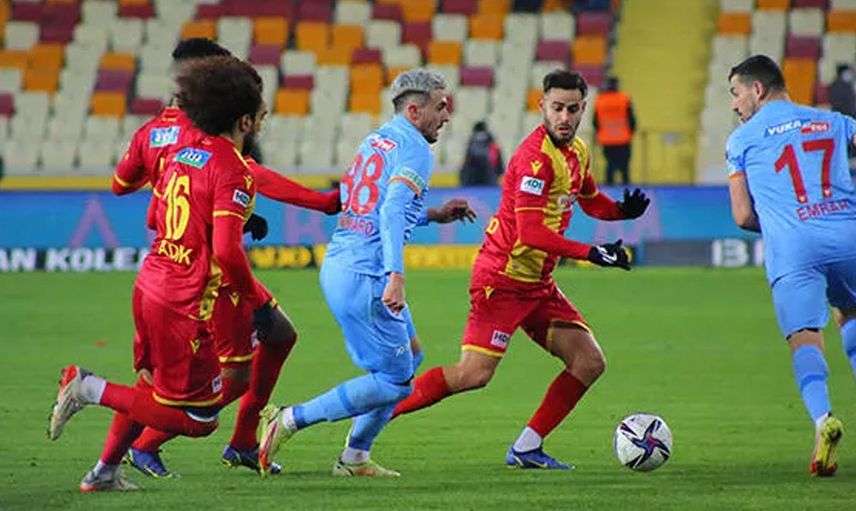 Yeni Malatyaspor - Kayserispor Maçından Sonra Adil Gevrek Hüseyin Göçek'e Saldırdı!