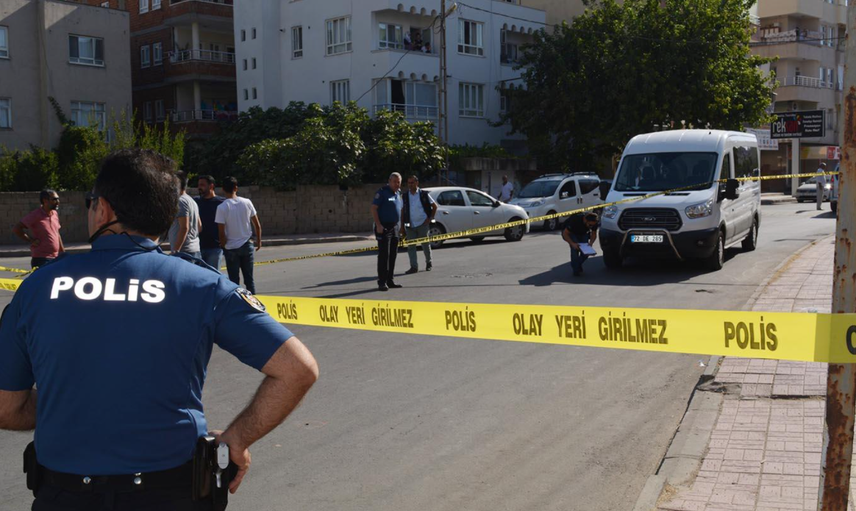 Osmaniye'de Evlenmek İsteyen Babasını Bıçakladı