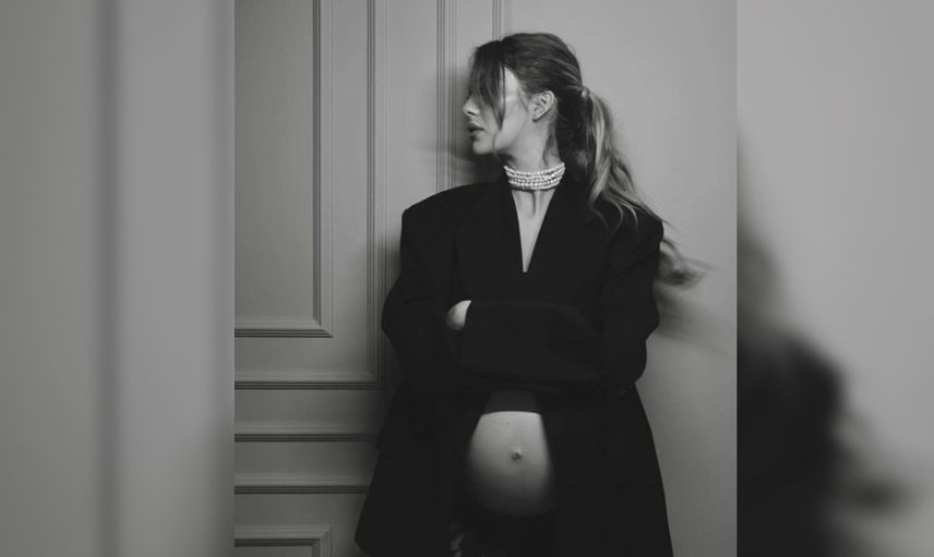 İkizlerini kucağına almak için gün sayan Yasemin Şefkatli'den asansör pozu: İdo'nun hayranlarını endişelendiren surat ifadesi olay oldu!