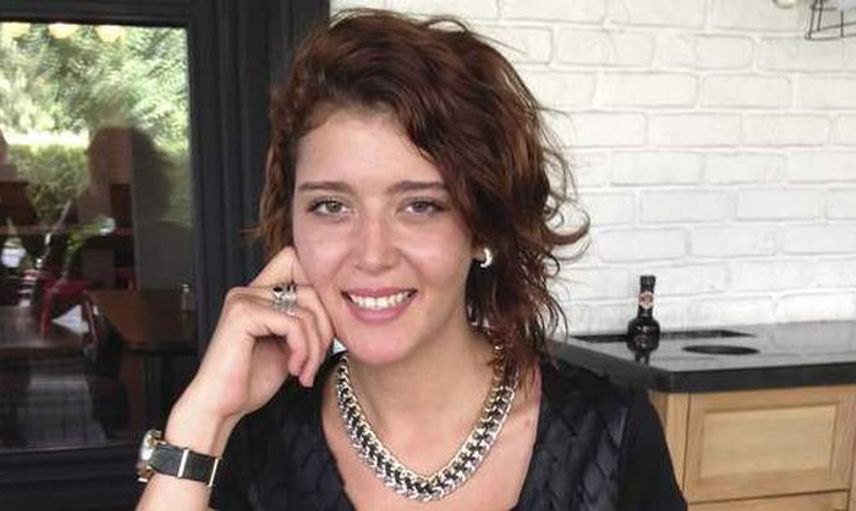 Bir Zamanların Ünlü Modeli Garson Oldu!