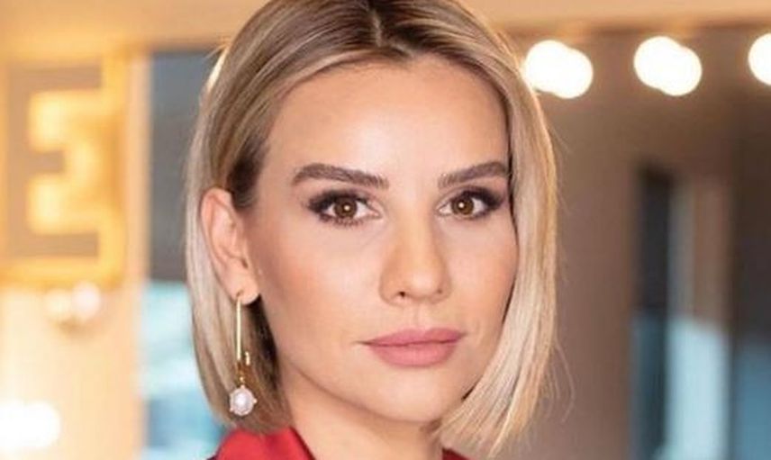 Esra Erol'da Yaşanan Skandallar Sonrasında Esra Erol Öyle Bir Laf Söyledi ki Avukat Hülya da Çıldırdı!