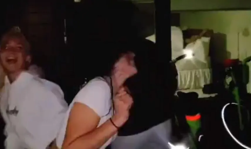 Yatak Odasındaki Rezalet Kadraja Girdi! Tiktok Fenomenleri Yine Hadlerini Aştı