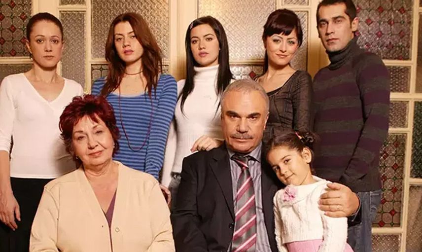 Sette tuvalet krizi: Yaprak Dökümü'nün Hayriye'si Güven Hokna'dan yıllar sonra itiraf geldi!