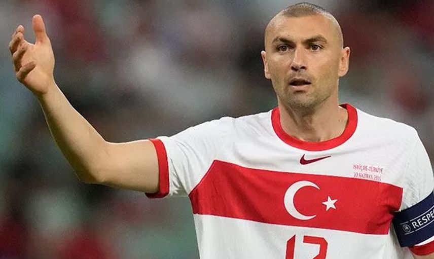 Fransız Basını Burak Yılmaz'ın A Milli Takım'ı Bırakacağını Yazdı!