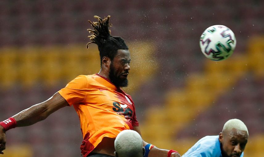 Galatasaray Yönetimi Christian Luyindama’yı Trabzonspor’a Önerdi!