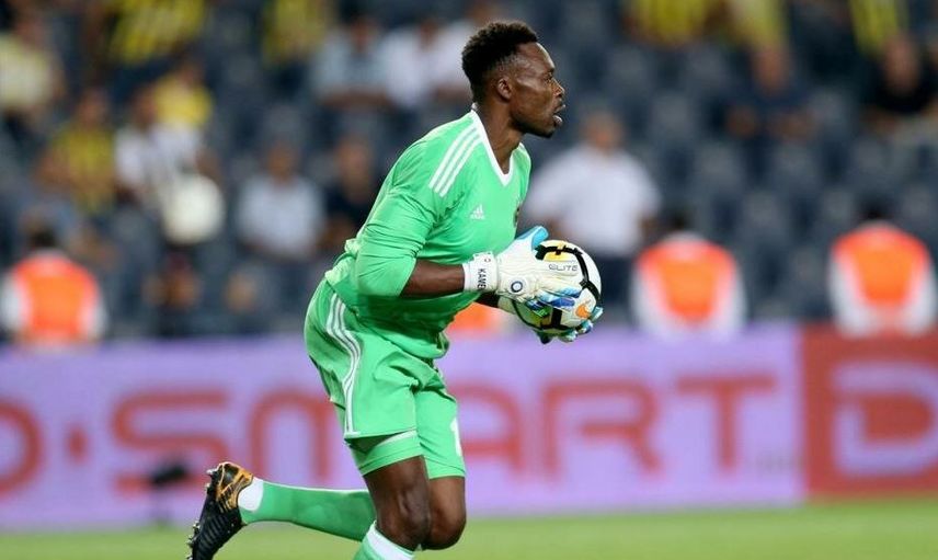 Son Dakika: Fenerbahçe'nin Eski Futbolcusu Kameni Geçirdiği Trafik Kazasında Ağır Yaralandı