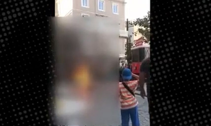 İstanbul Galata’da bir adam kendini yaktı! Çevredeki vatandaşlar da selfie çekti