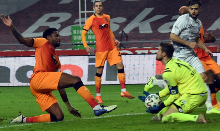 Galatasaray'da Koronavirüs Krizi!