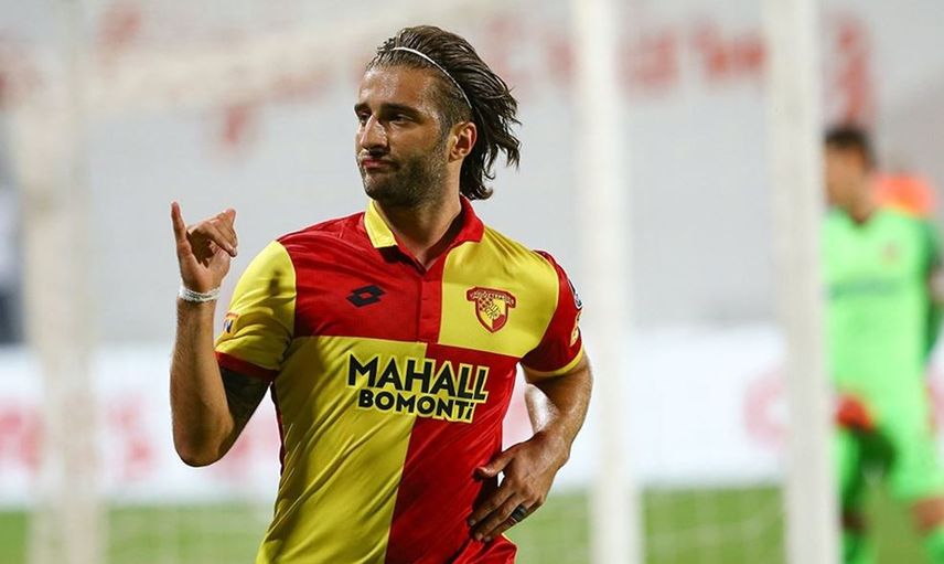 Galatasaray'dan Sürpriz Transfer Hamlesi: Milli Futbolcu Sarı Kırmızılı Takıma Çok Yakın!