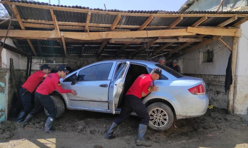 Selden Etkilenen Vatandaşlara Jandarma Yardım Eli Uzattı!