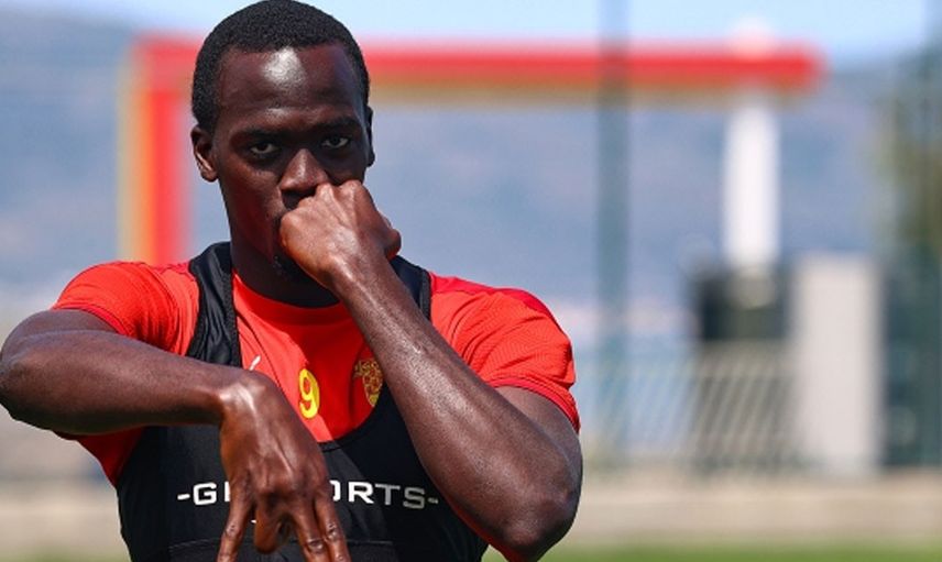 Göztepeli Cherif Ndiaye, Çin'in Shanghai Port takımına transfer oldu!