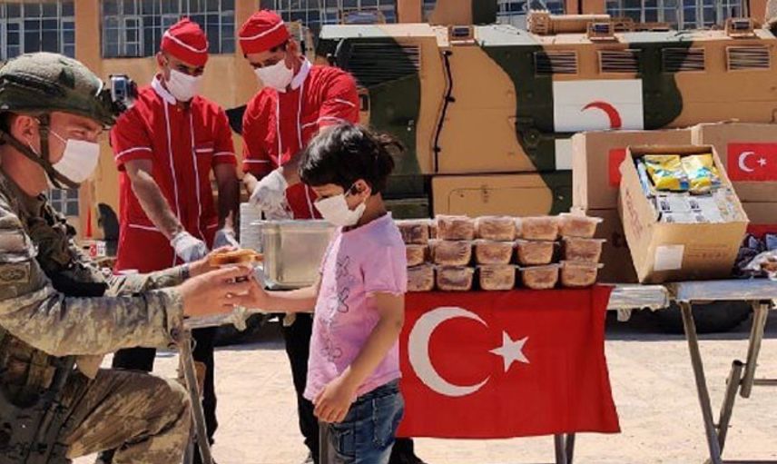 Mehmetçik Yardım Elini Barış Pınarı Bölgesine Uzattı