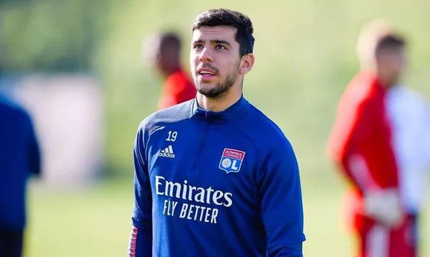 Cenk Özkacar, Trabzonspor'un Kendisine Transfer Teklifi Yaptığını Söyledi!
