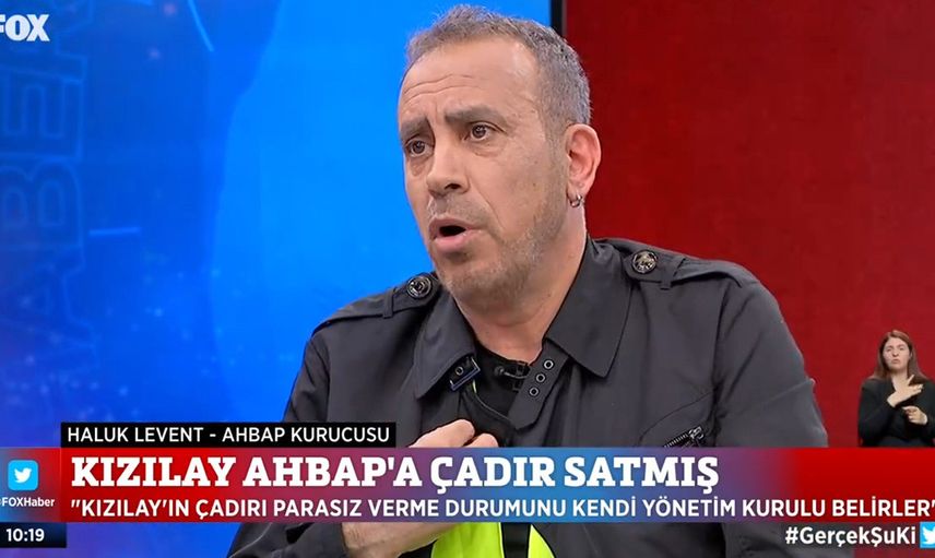 Canlı yayına katılan Haluk Levent, Kızılay hakkında flaş açıklama: Yemek de aldık