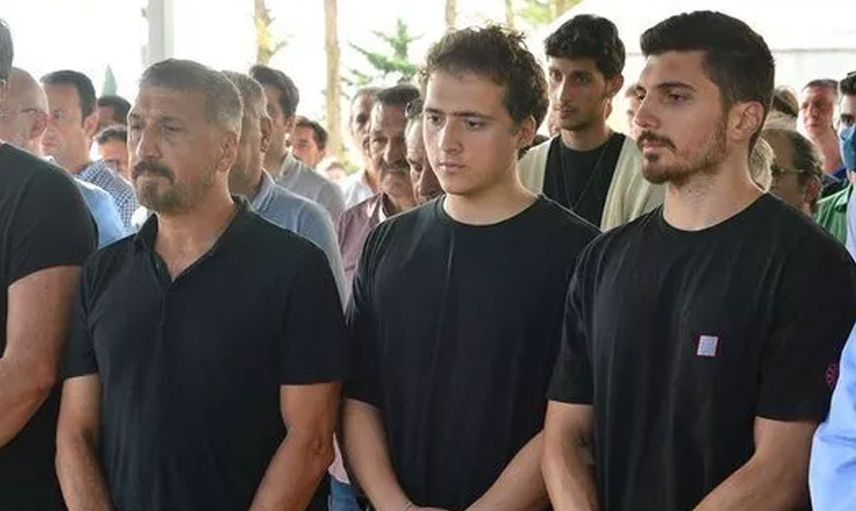 Cem Davran’ın cenazede zor anları: Annesi toprağa verirken ayakta durmakta zorlandı