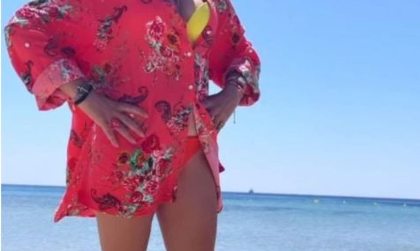 Asuman Dabak Yine Yaptı Yapacağını! Bikinili Pozlarıyla Sosyal Medyayı Salladı