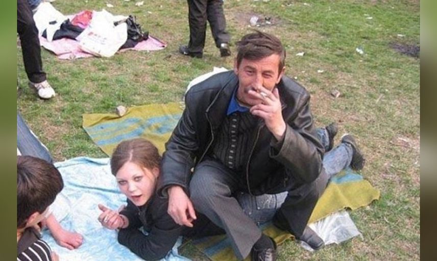 Centilmenlikten Sınıfta Kalan Erkekler ve Yanlarındaki 15 Talihsiz Kadın