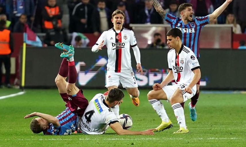Tümer Metin, Trabzonspor - Beşiktaş maçında Cyle Larin'in pozisyonuna benzer bir olayı kendisinin de yaşadığını söyledi! Kırmızı kart kararı doğru dedi