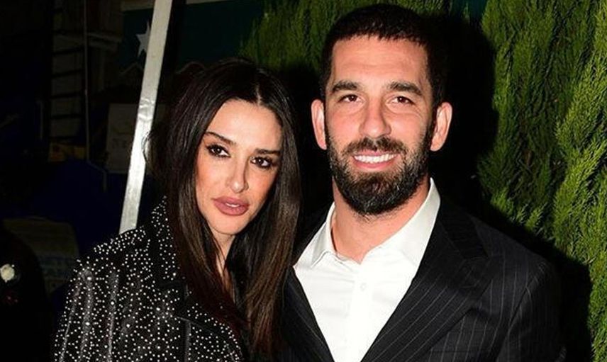 Galatasaraylı Arda Turan'ın Garsona Karşı Davranışı Gündem Oldu!