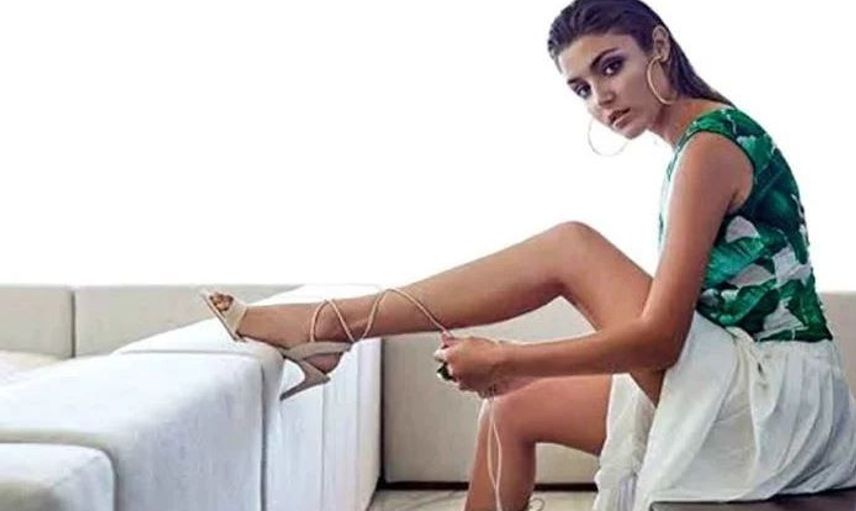 Hande Erçel'in Sosyal Medyada Çok Konuşulan 25 İlginç Paylaşımı