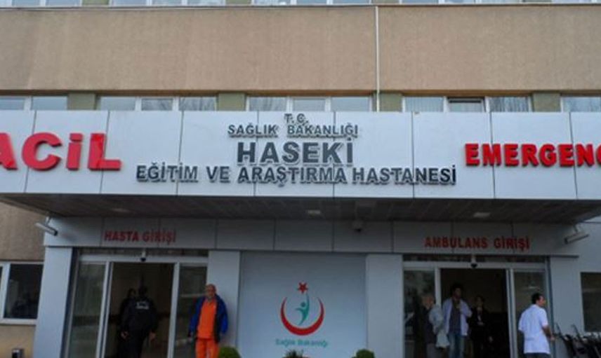 Ağrıların normal dediler eve gönderdiler Meğer hastanın karnında mala unutmuşlar!