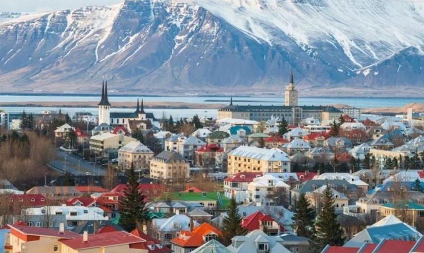 3. İZLANDA