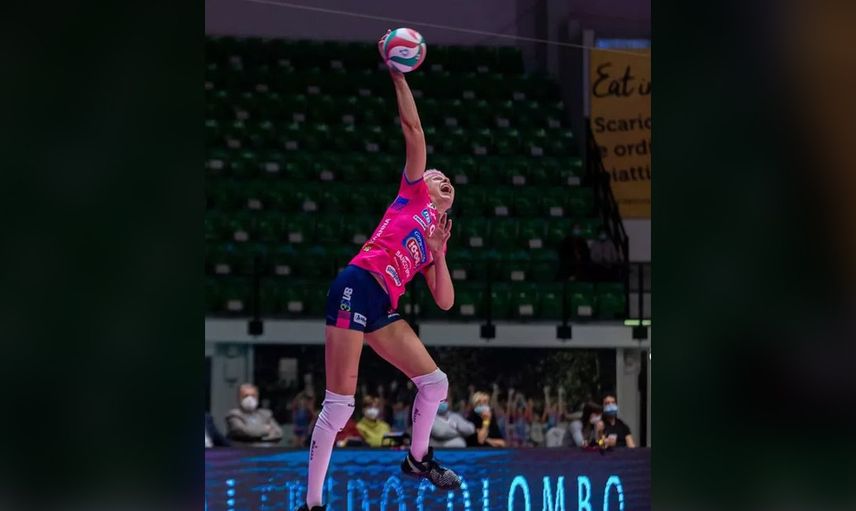 Ünlü Voleybolcu Ebrar Karakurt’un İstanbul’a Geliş Nedeni Belli Oldu!