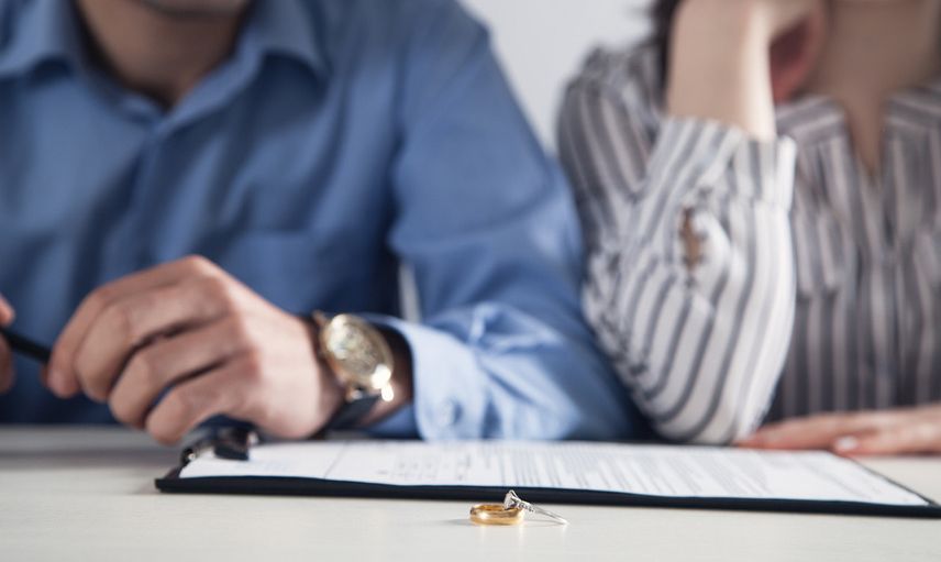 Belçika'da karısının erkek olduğunu 19 yıl sonra anladı