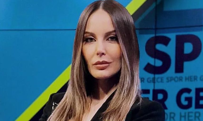 Hande Sarıoğlu'ndan Peçeli Dans Şov!