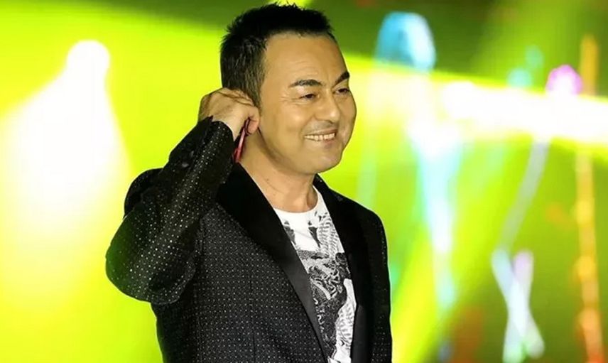 Serdar Ortaç canlı yayına sarhoş çıktı, rezil oldu: Tarkan'a zehir zemberek hakaretler!