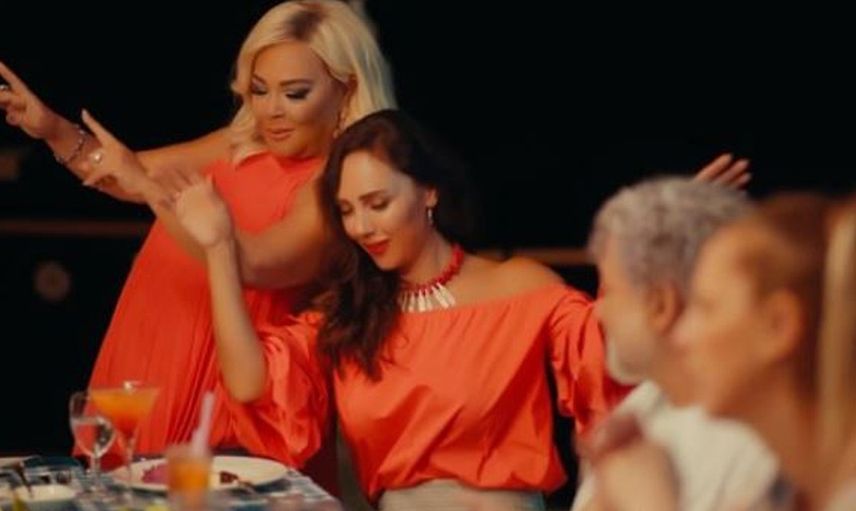 Safiye Soyman'ın herkesten sakladığı kızı ilk kez kamera karşısında!