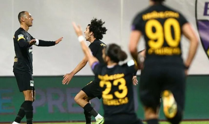 Eyüpspor Galatasaray'ın Kiralık Olarak Leuven'e Kiraladığı Jesse Sekidika'yı Transfer Etmek İstiyor!