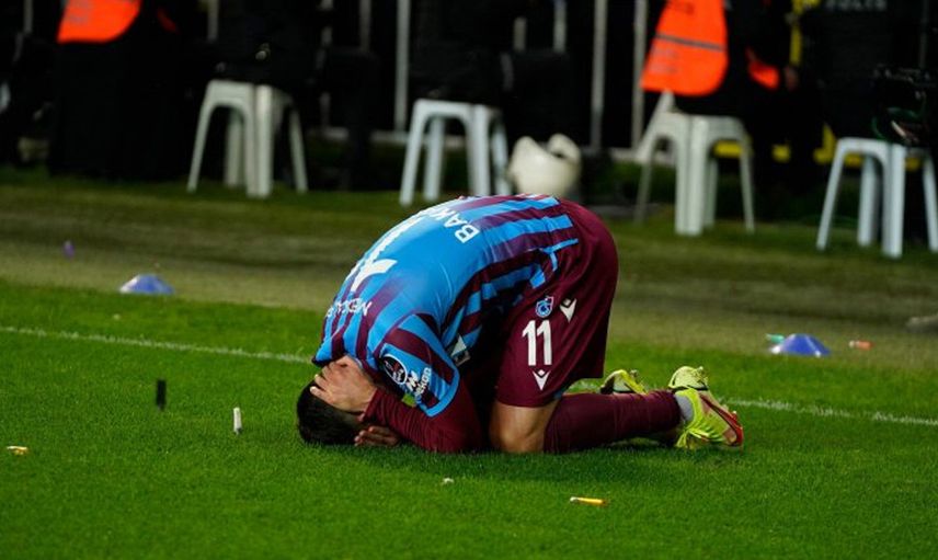 Fenerbahçe - Trabzonspor derbisinde yaşanan olaylar medyada yer bulmadı! Benzer olaylar Trabzon'a ceza yağmıştı