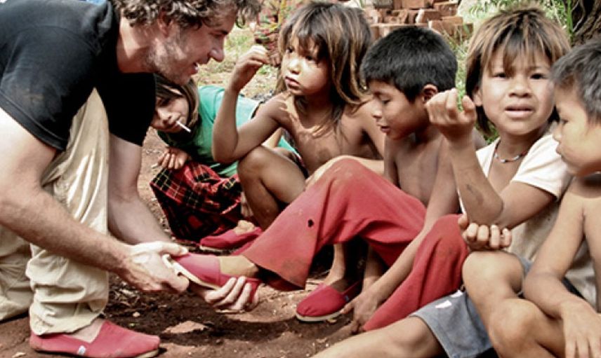 TOMS SHOES