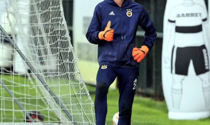 Fenerbahçe'nin Kalecisi Berke Özer'e Atletico Madrid Kancası!