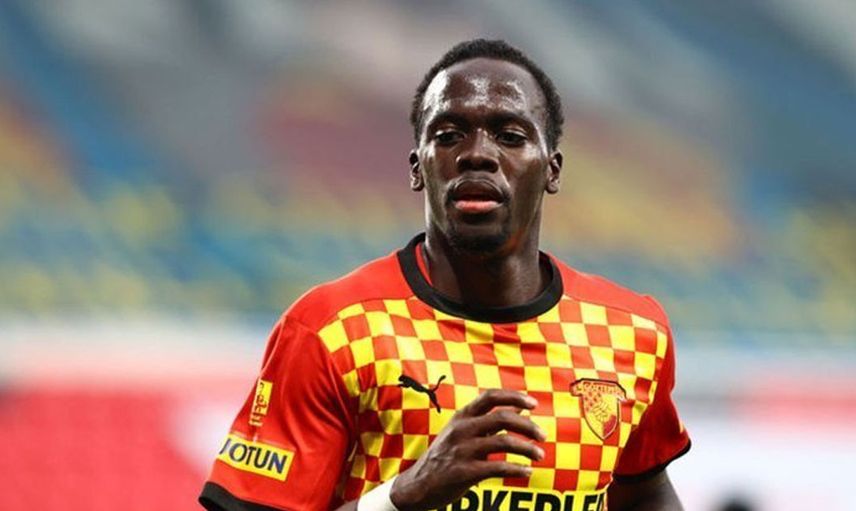 Göztepeli Cherif Ndiaye, Çin'in Shanghai Port takımına transfer oldu!
