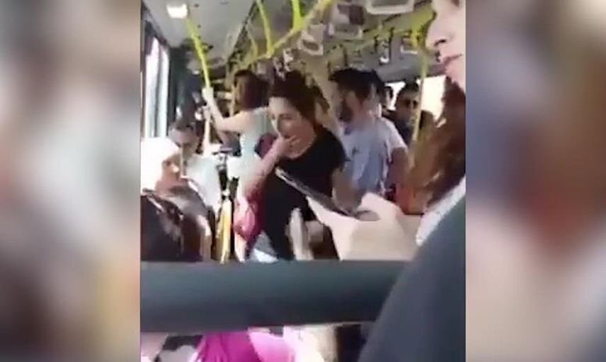 Metrobüste üzerine kusarım tehdidi