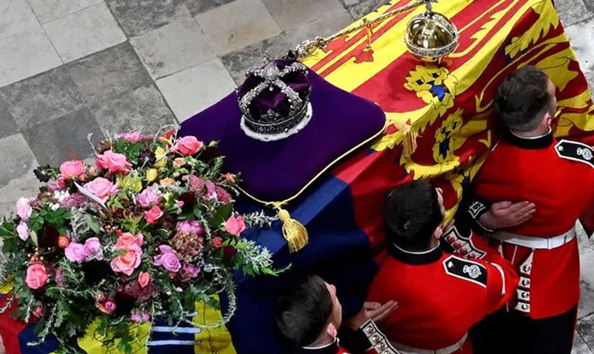 Devlet liderlerinin de katıldığı Kraliçe 2. Elizabeth'in cenaze töreninden ilk kareler geldi